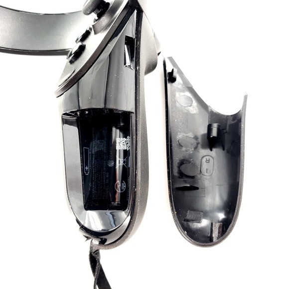 Facebook Meta Oculus Rift MI-BR Controller (Right Only) Untested - Picture 8 of 9